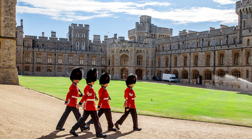 castello_windsor_cambio_della_guardia