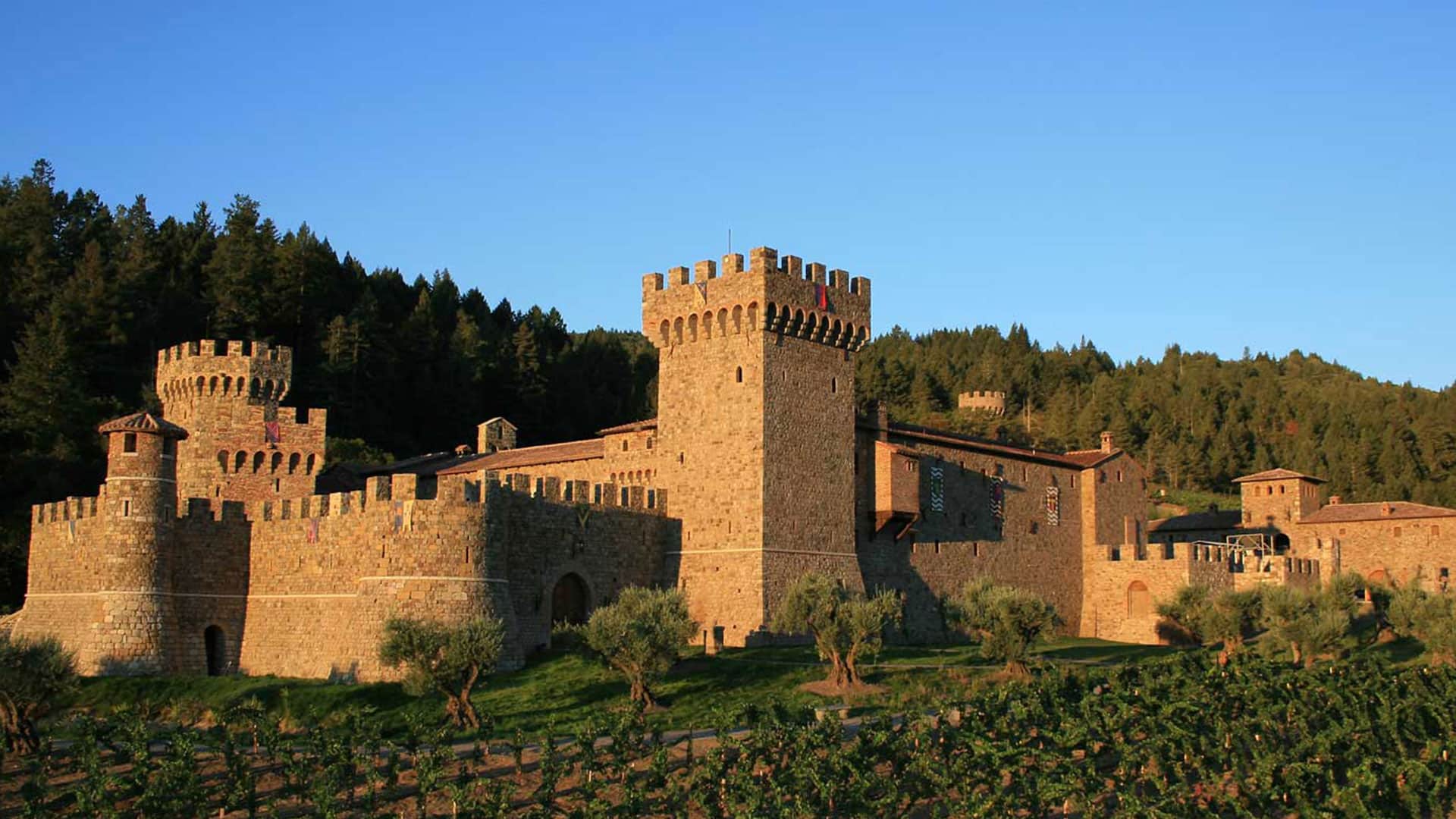 Fortezze in California e chateaux in Cina: quando il vino rivela la sua identità europea